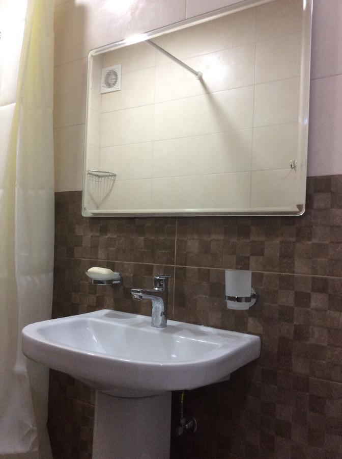 Apartment On Saryan 24 Jerevan Buitenkant foto
