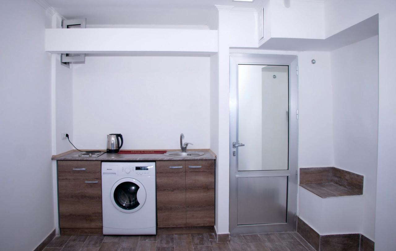 Apartment On Saryan 24 Jerevan Buitenkant foto